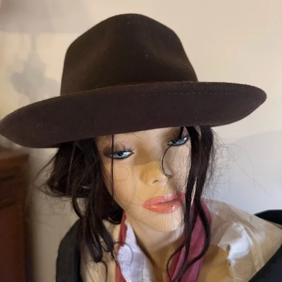 Classic brown fedora by Jack And Arrow - Picture 2 of 5